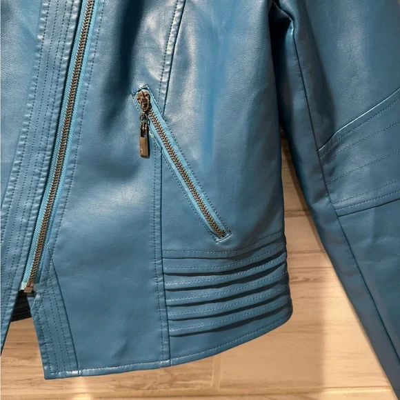 Chouyatou Women Casual Collarless
Cropped Pu Leather Biker Jacket Size Medium - Picture 3 of 13